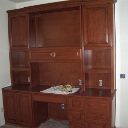 Built in home office furniture for your San Diego home.