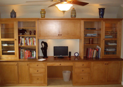 Built in home office in San Diego