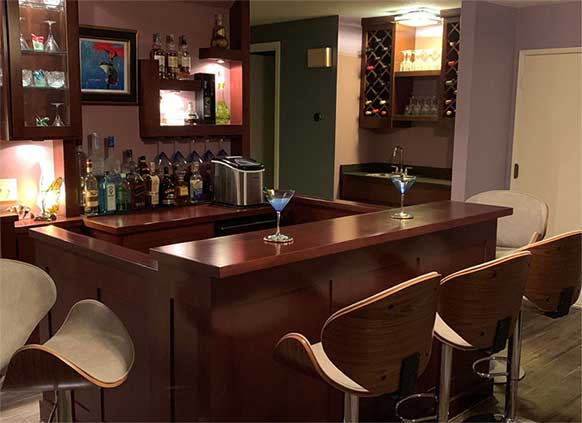 Custom home bar in Orange County